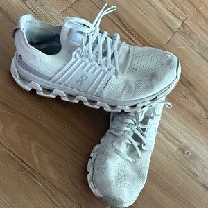 White women OnClouds